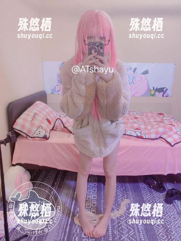 AT鲨的网袜世界，写真集里藏着点小奇迹，资源欢乐送！