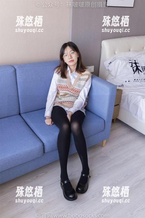 BoBoSocks袜啵啵-稚予 BoBoSocks袜啵啵 - 黑色美甲的花絮版,稚予你这是放飞自我的节奏?