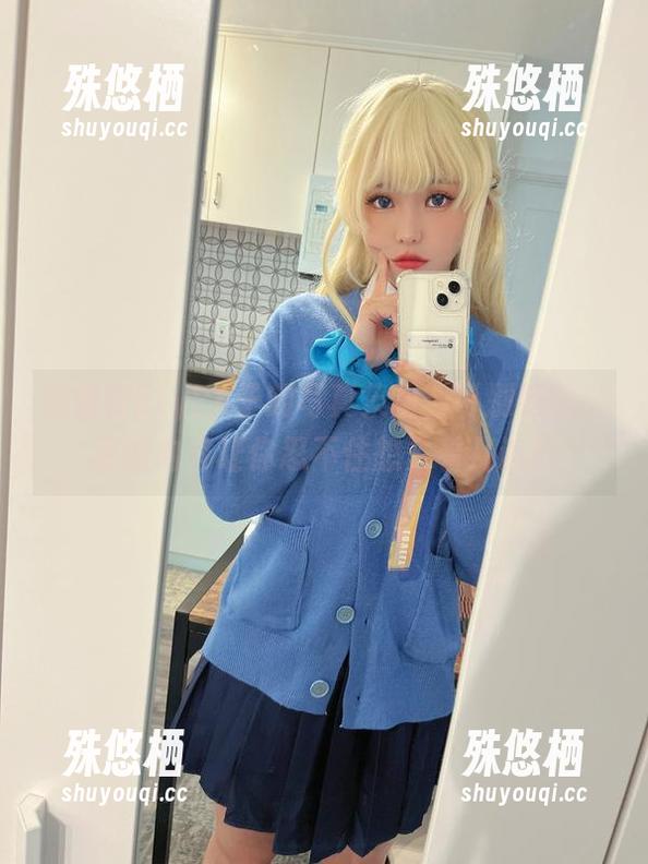 姐姐在ElyEE子的写真集里，可别眨眼，更新内容让你忍不住想多看几遍！