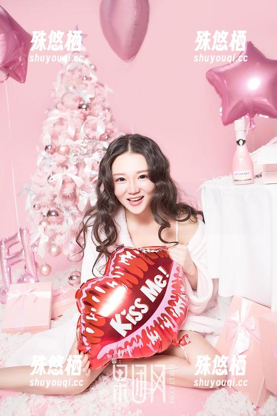 GIRLT果团网-周琰琳LIN GIRLT果团网 - 周琰琳LIN和她的白衬衫,你没事还不下载一张么?