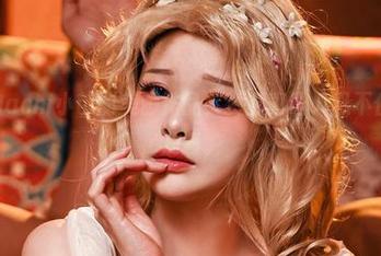 竟然有Hachi小芭的美脚作品，资源真让人忍不住想多看几遍。