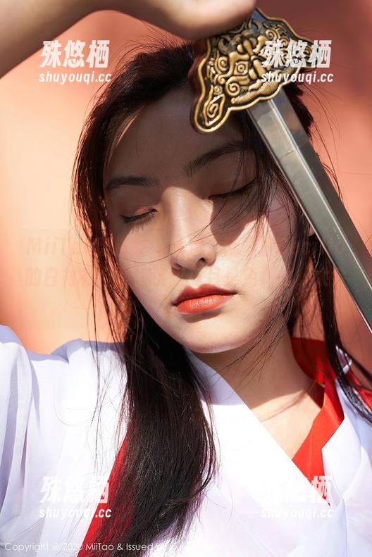 MiiTao蜜桃社 - 注意，陆萱萱Cecilia的白衬衫合集在这里，且是免费的，太会了吧？