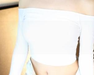 MyGirl美媛馆 – 小海臀rena的短裤作品，定制到不行，也太吸引注意了吧？