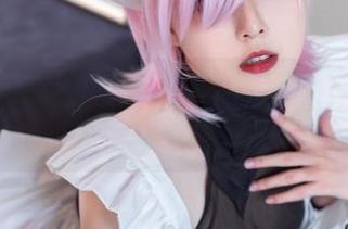 Natsuko夏夏子的短裙：把腿长收入囊中的精选大赏！