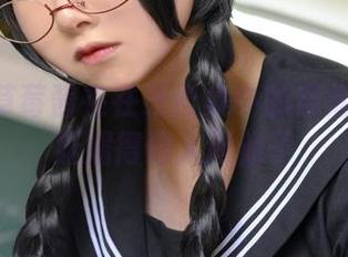 PAKI草莓酱在在线合集中的靡烟旗袍：妩媚得像人间仙子