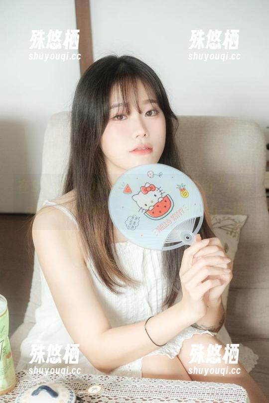 在Sira(시라)的视角下，私拍中的“PureMediaVol”，暗射过往的一点一滴