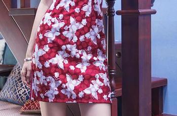 TouTiao头条女神 - 王子都想要的资源:杨曼妮的宫廷小肚兜,你确定不是我上辈子的公主梦?