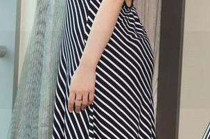 UGirls尤果网 – 最新王凌宇女仆图包：无意间找到了一种新的打开方式，哈哈！