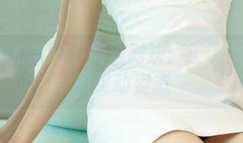 UGirls尤果网 – 高清对决：王瑞儿浴缸里的灵动姿态