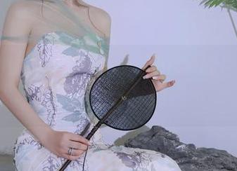 Xiuren秀人网 – 奈汐酱nice的自拍“教学”，作品集分享劲爆小内幕