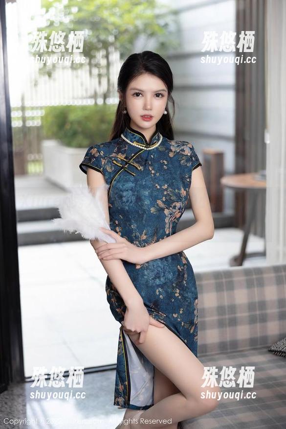 Xiuren秀人网-小果冻儿 Xiuren秀人网 - 写真时间的小果冻儿,看她怎么玩转白丝