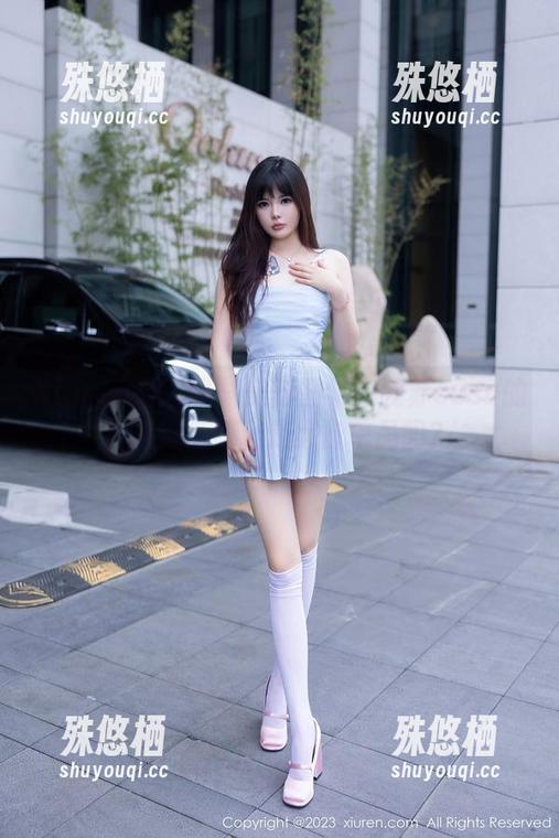 Xiuren秀人网-晚苏susu Xiuren秀人网 - 美脚图集:晚苏susu的精选,高跟鞋是必备单品吗?