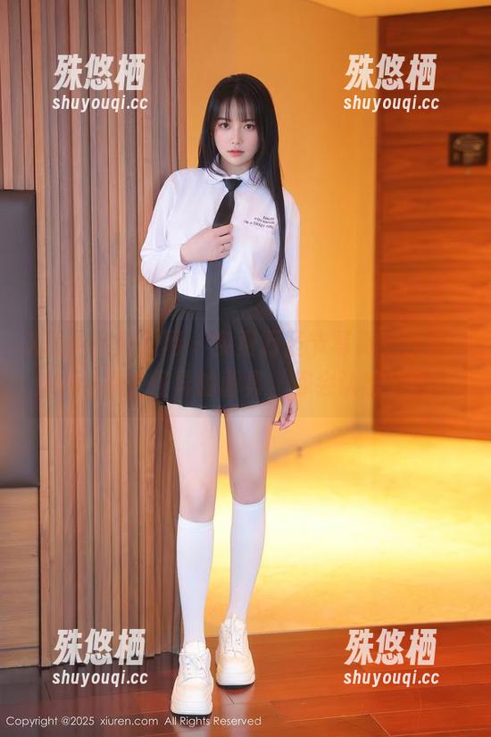 Xiuren秀人网-浅浅Danny Xiuren秀人网 - 免费万圣节写真,浅浅Danny换上怪异的面具,你会认出来吗?