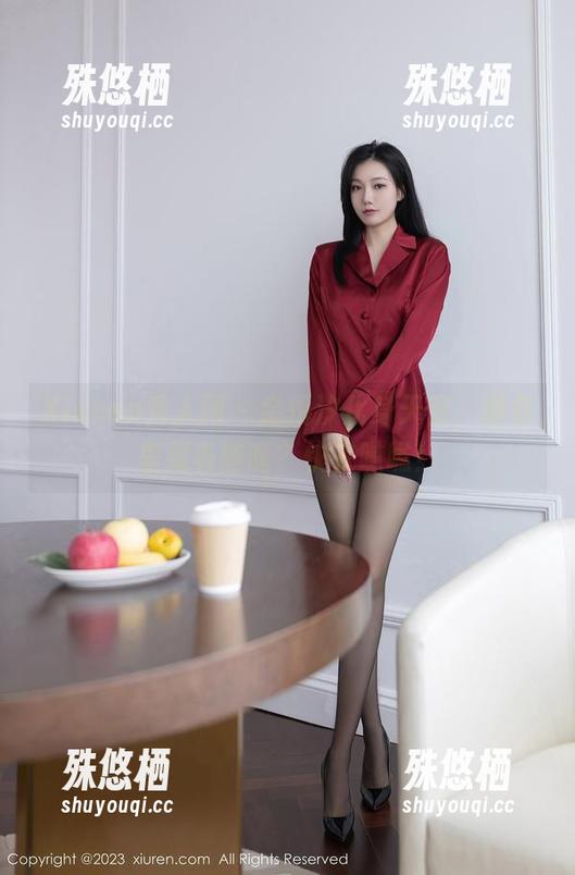 Xiuren秀人网-金悦汐 Xiuren秀人网 - 金悦汐化身天使,图包里藏着些啥?快来瞧瞧!