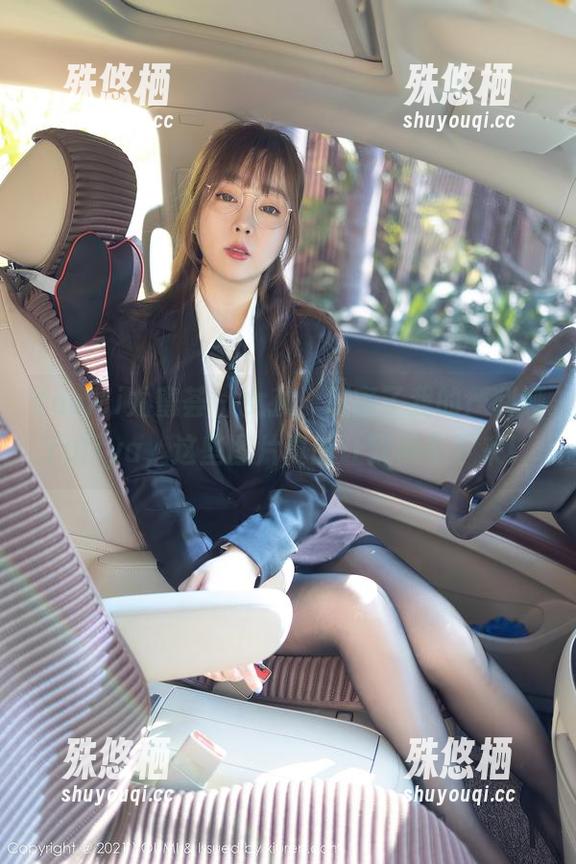 YouMi尤蜜荟-严利娅Yuliya YouMi尤蜜荟 - 女孩,厉害了我的严利娅Yuliya,这些图片真的让我停不下来!