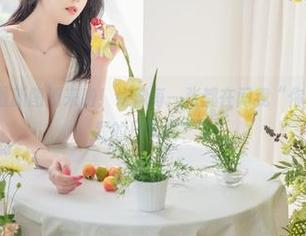 Yuna(윤아)最新图册来啦！好像每一张都在问我“你怎么这么在意我的日常呢？”