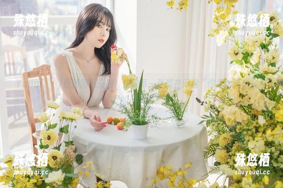 Yuna(윤아)最新图册来啦！好像每一张都在问我“你怎么这么在意我的日常呢？”