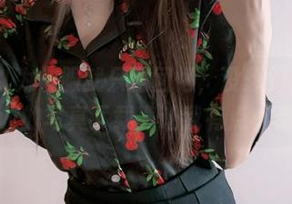 我本以为校服就只是回忆，没想到miko酱ww的写真下载真让我有点小动心。