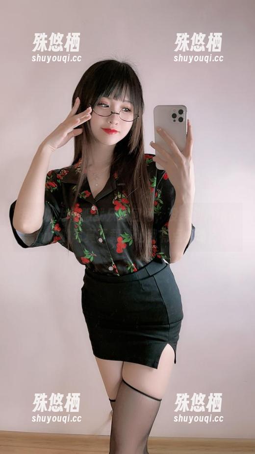 我本以为校服就只是回忆，没想到miko酱ww的写真下载真让我有点小动心。