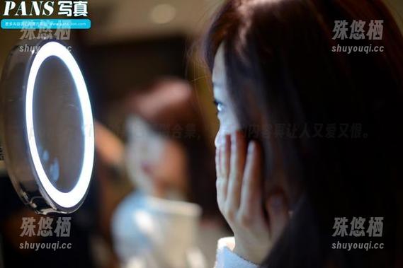 pans - Kiki的黑色梦游合集，更新的内容真让人又爱又恨。