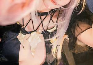 看伊喵君_Nya的体操服！不排队就能看免费写真，太划算了吧！