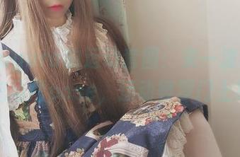古川kagura的运动套图：来一波剪刀手和鬼马摆pose，运动婆罗门上线！