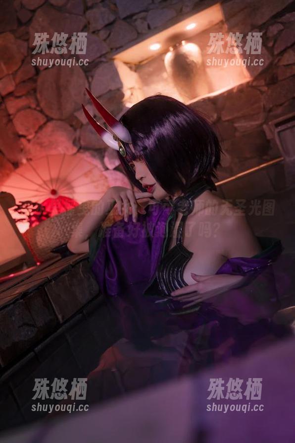 在水里摇曳的巫女：可可老师的无圣光图集，准备好被泡湿了吗？