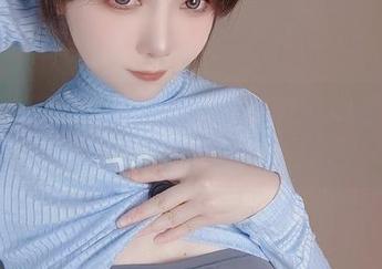 名濑弥七最新原图分享：这妹妹明显和吉他没关系！
