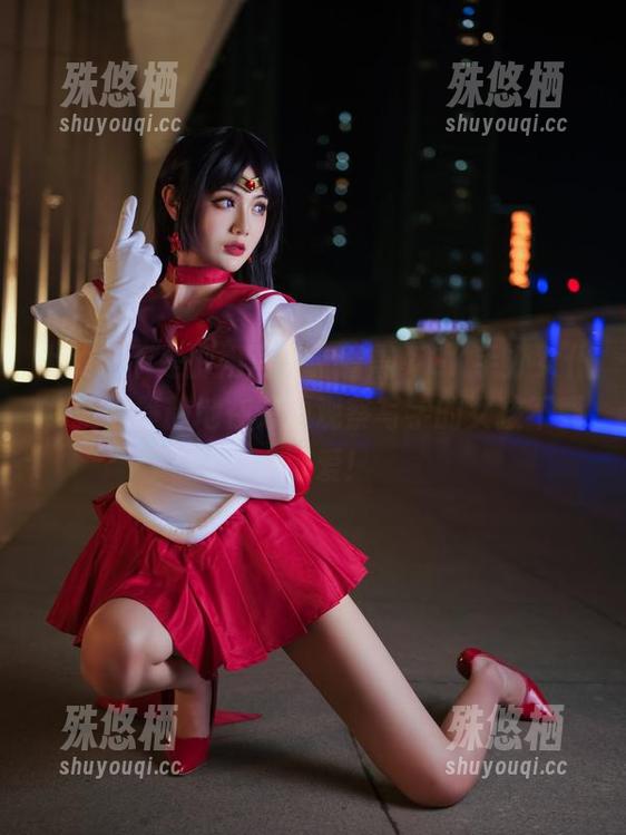 大梨子不是御姐 大梨子不是御姐写真,看黑贞GK手办女仆,就像静静地在旁边观察写字的女孩不要太可爱!