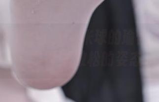 逃不开的优雅：大米米球的瑜伽美图精选，瞧她那放松的姿态