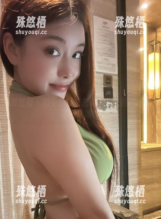 微密圈 - 奶雯的浴室密谈：一组照片让人不自觉咳嗽