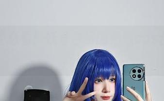 黑色控必看！妖君白研的精选cos合辑，啧啧。