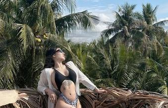 微密圈 – 来吧！免费图片鉴赏：宋昱欣的作业实在太吸引注意！