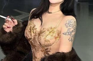 微密圈 – 见识下小优优子的双马尾美图合集，不看后悔哦！