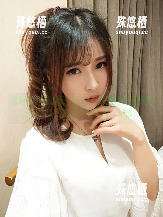 说好的体操服呢？小女巫露娜的作品更像是舞会上卫生间外的奇遇，你懂？