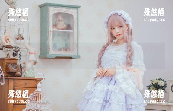 小野妹子w的图库更新，这次的作品里双马尾的样子让我想起了童年，太怀旧了！