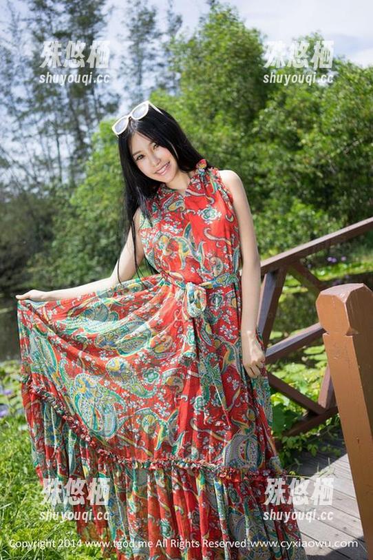 推女神-施忆佳Kitty酱 推女神 - 黑白之旅:施忆佳Kitty酱的图集更新,突然想起儿时的铅笔素描…迷失在这单调却深邃的色调里。