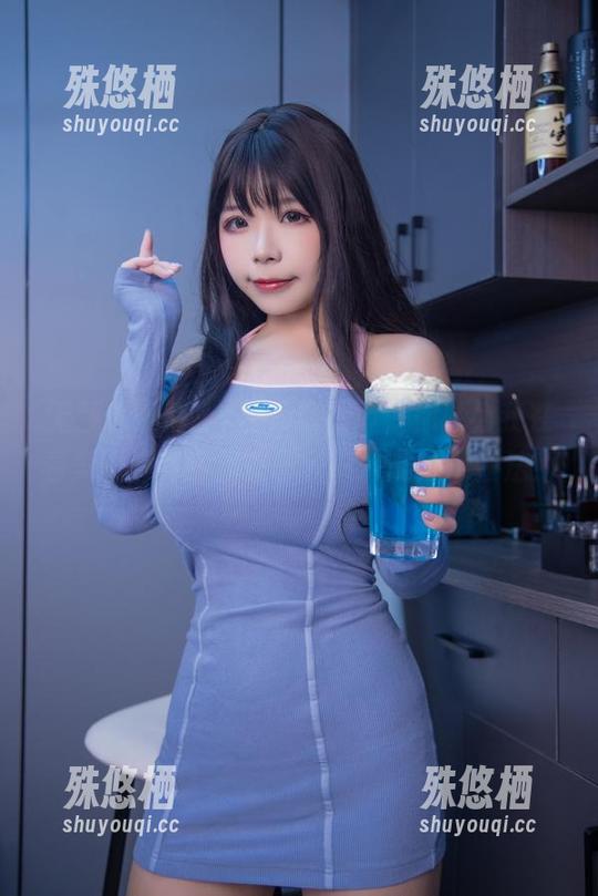 无颜小天使wy的吊带写真：你以为我在看美图，其实我在研究解决的万千办法！