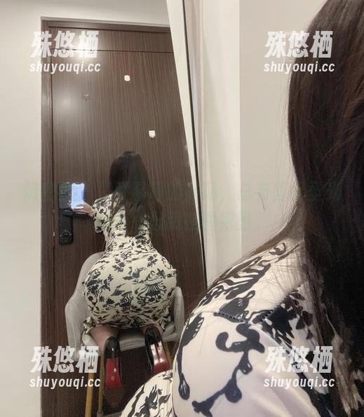 微密圈 - 是可馨耶的贴贴，总有些无圣光的小心思藏在图包里。