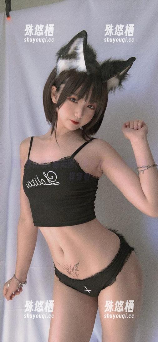 是青水的破T恤美图，果然没想到衣服能这样穿着