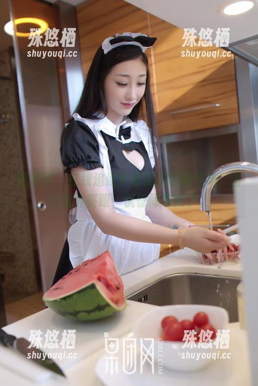 果团网-尹意纯 果团网 - 在线追逐尹意纯的学妹气场,图片额外亮眼,恍惚间忘我了。