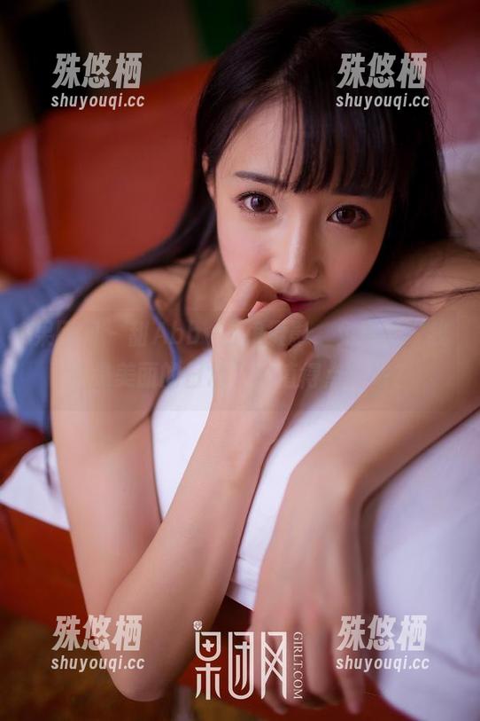 果团网-甜Abby 果团网 - 甜Abby白裙摄影,免费送“我也是美丽的日常”,值得点赞吧?