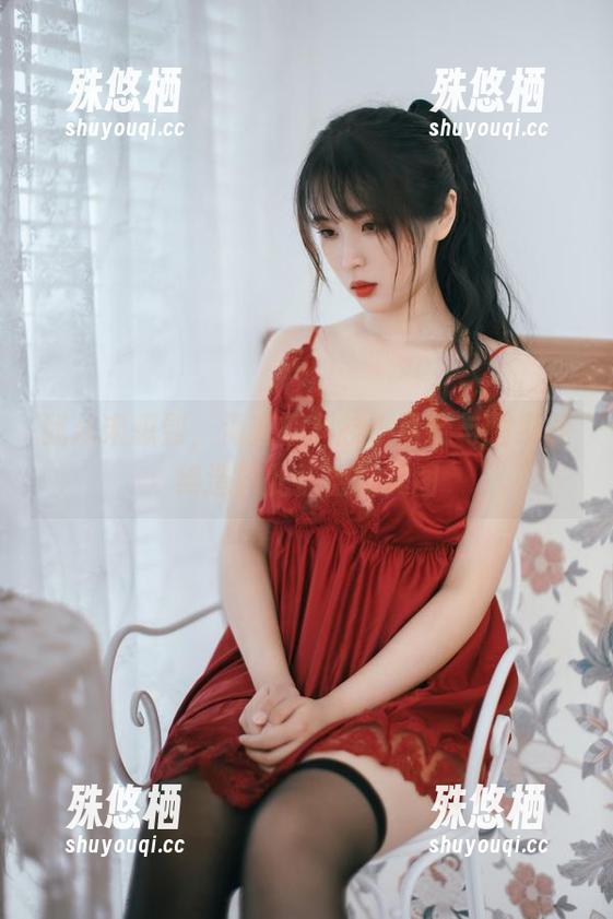 我从未想到，海克斯科技小蛋糕与绸缎能缔造如此惊艳的美图