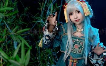 图包里的花间集，爆机少女喵小吉的每一张都是个小骚扰。