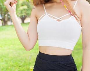 爱蜜社 – 萌白酱写真：据说白色是多么经典，但在她身上却别有一番风味