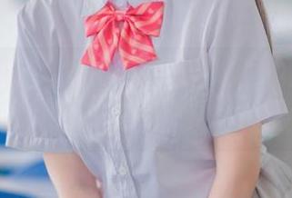 白金Saki的JK美丝校服更新，好像有什么不一样的味道！