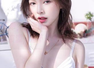 短裤并不简单，白露Bululu的美图里有着意想不到的资源，迫不及待想分享给大家！