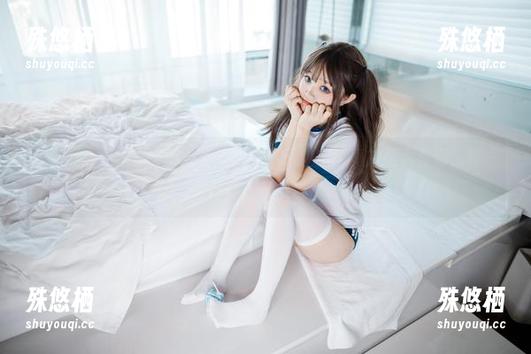 说起来，神沢永莉的万圣节粉毛小恶魔美图真的是太有趣，每一张都想拿来做屏保！