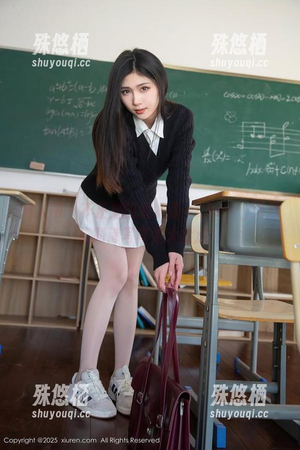 秀人网 - 不正规的姐妹篇—Cherry绯月樱高清写真集大盘点！