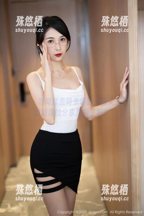 秀人网-就是阿朱啊 秀人网 - 听闻就是阿朱啊的美图又来了!腿翘臀的分享犯规了吧?